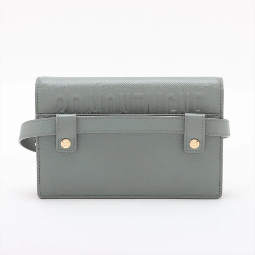 30 Montaigne Pouch, Grained Calfskin