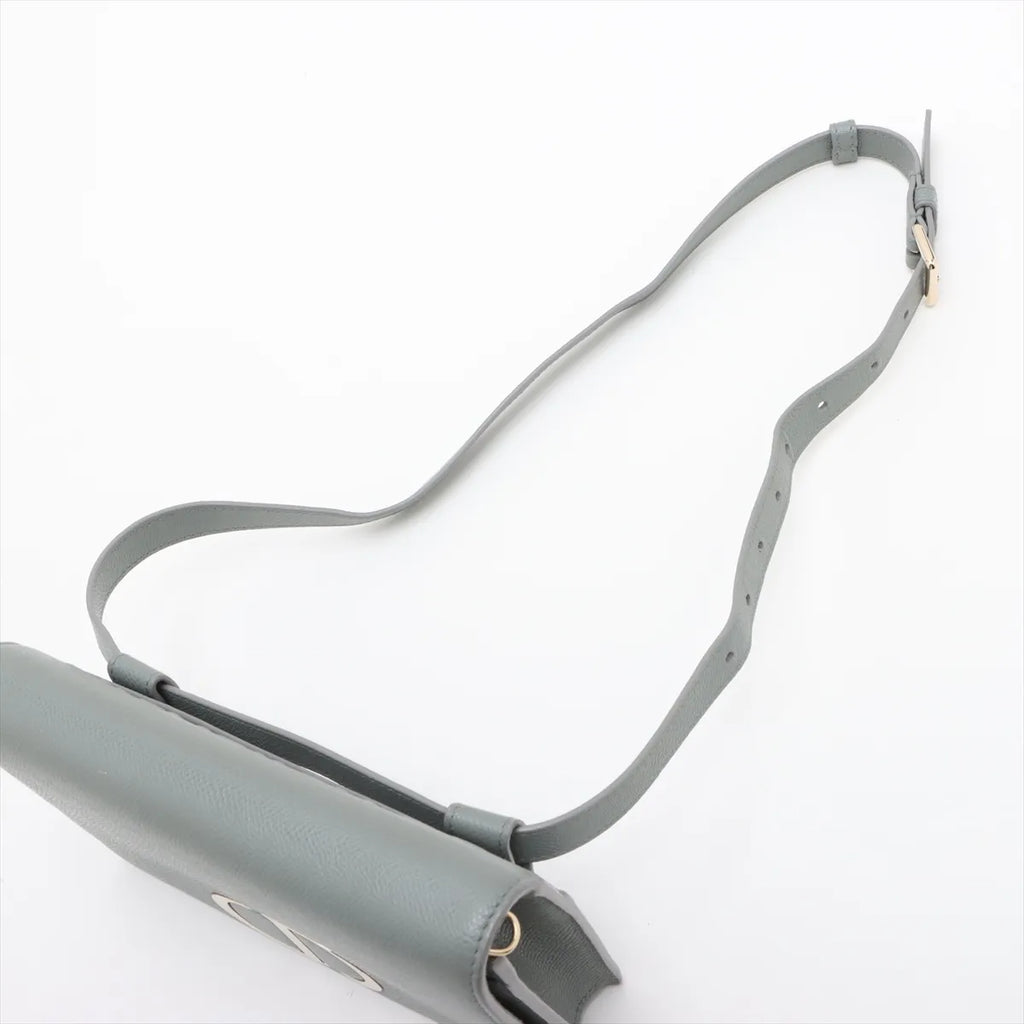 30 Montaigne Pouch, Grained Calfskin